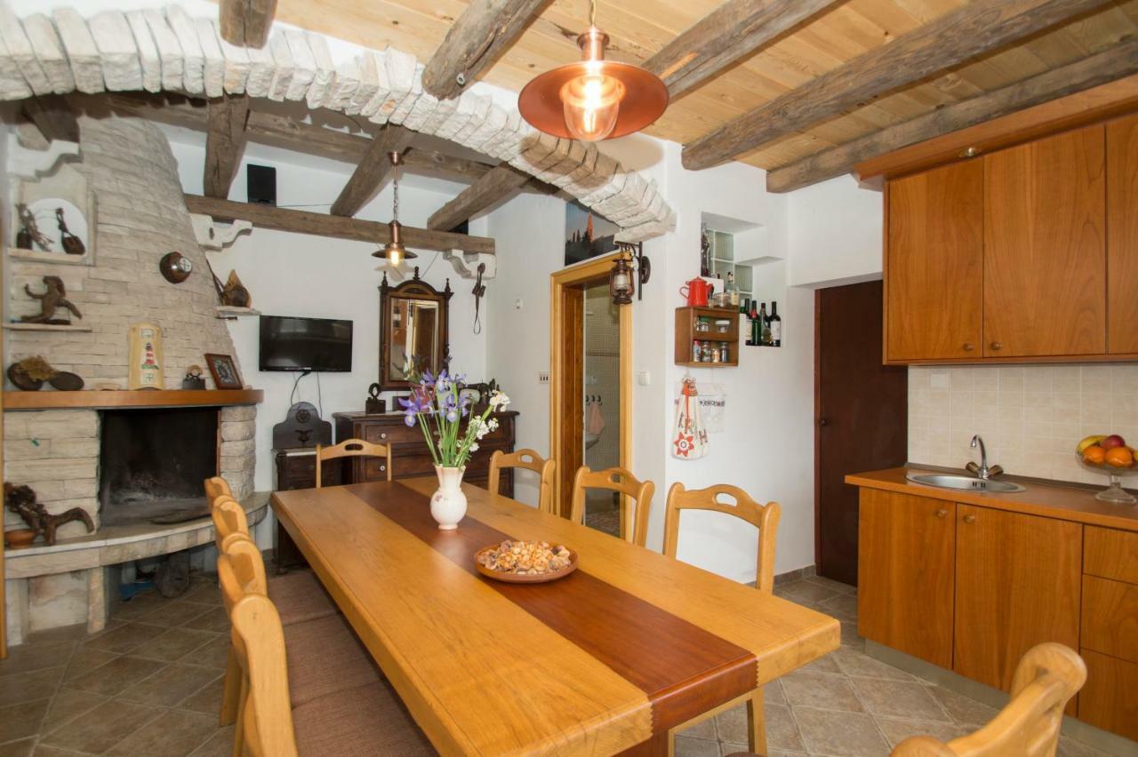 Willa Stiniva-Stone House Vela Luka Zewnętrze zdjęcie